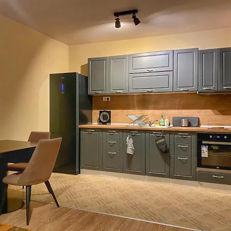Stylish Urban New 2021 Close To The Apartment Varna